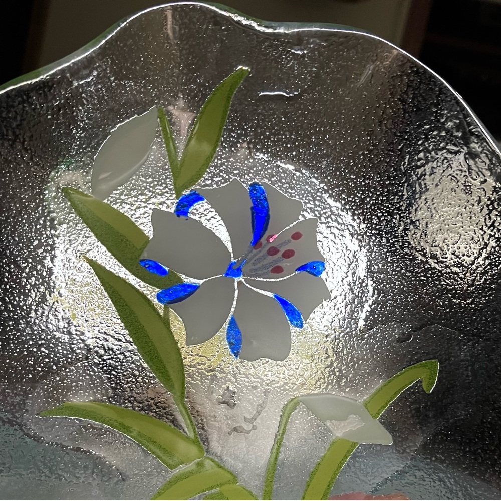 Sydenstricker Glass 9” Scalloped Art Glass Plate MOTHER’S DAY Pressed Floral